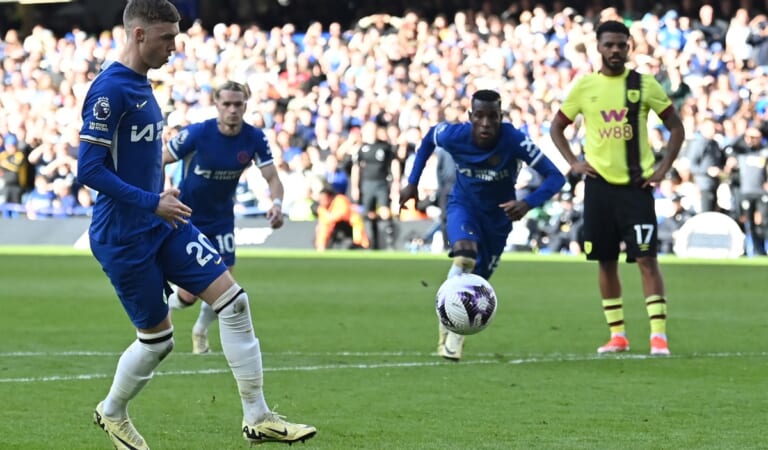 Pundit labels Chelsea’s performance against Burnley as “ridiculous”