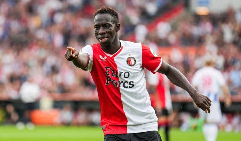Yankuba Minteh on fire with goals and an assist as Feyenoord smash Ajax